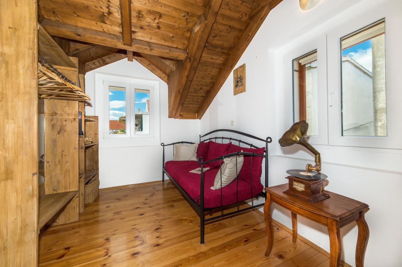 Guesthouse Mirula Сплит Екстериор снимка